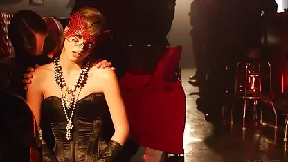 ボスは膣で成熟したメイドを噛む エロ 動画 女性 専用