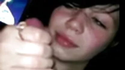 秘密の部屋の金髪は見知らぬ人を吸い込み、それらをファックします 女性 専用 セックス 無料 動画