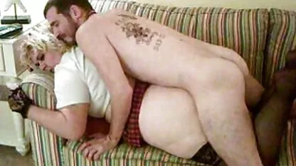 興奮して膣に入る 無料 アダルト 女性 専用