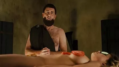 メリッサリンは、ベッドの中で男に供する医療コートを着ています 女性 専用 アダルト 無料