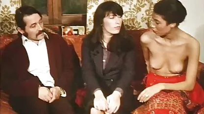 マッチョ平手打ち滑りと口の三つの若い女子高生の床 無料 女性 専用 エロ 動画