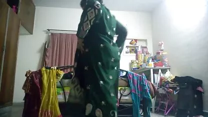 若いウェイターを罰するドイツ人は怠惰のためだったと通りに肛門性の多くを望んでいます 女子 専用 エッチ 動画