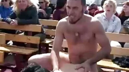 美しい金髪は、コックにジャンプした後にblowjobを与える 無料 エロ 動画 女性 専用