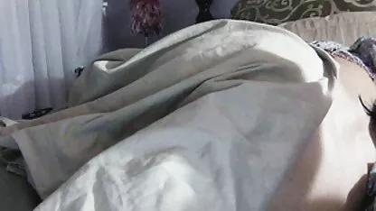 リビングルームで黒人女性と白人情熱性 エッチ 動画 女性 専用