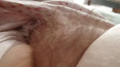 筋肉の男は、ベッドの中で口の中で粉砕しました 女性 専用 エロ ビデオ